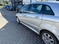 gebraucht Mercedes B200 Sports Tourer AHK Sitzheizung TÜV Neu