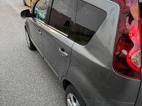 Gebraucht Nissan Note 90 PS (66 kW) 2011 Grau Kleinwagen