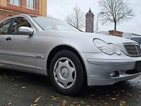 Gebraucht Mercedes C180 Classic 143 PS (105 kW) 2003 Silber Limousine