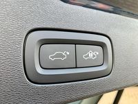 Gebraucht Volvo V60 CC Pro 197 PS (144 kW) 2022 Denim blue / metallic Kombi