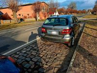 Gebraucht Mercedes B180 115 PS (84 kW) 2010 Silber Van / Kleinbus