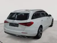 Gebraucht Mercedes C300e Avantgarde 204 PS (150 kW) 2023 Manufaktur opalithweiß bright Kombi