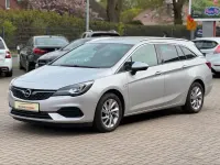 Gebraucht Opel Astra Elegance 122 PS (89 kW) 2020 Argonsilber/sovereign/switchbl Kombi