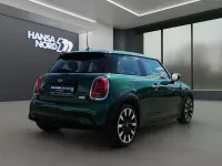 Gebraucht Mini ONE 102 PS (75 kW) 2022 Grün / british racing green (metallic) Kleinwagen