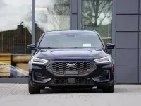 Używany Ford Focus ST 280 KM (205 kW) 2024 Czarny Sedan/Limuzyna