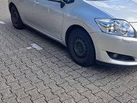 Gebraucht Toyota Auris 124 PS (91 kW) 2007 Grau Kleinwagen