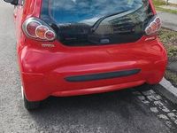 Gebraucht Toyota Aygo 68 PS (50 kW) 2009 Rot Kleinwagen