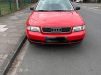 Gebraucht Audi A4 125 PS (91 kW) 1996 Rot Limousine