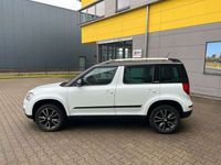 gebraucht Skoda Yeti Adventure 4x4/ALLRAD/8xBEREIFT/PANO/NAVI