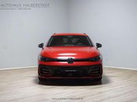 Gebraucht VW Passat R-line 193 PS (141 kW) 2024 Romance red metallic (metallic) Kombi
