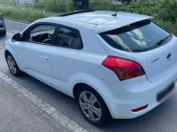 Gebraucht Kia Ceed 126 PS (92 kW) 2009 Weiß Kleinwagen