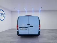 Gebraucht Mercedes Vito 163 PS (119 kW) 2024 Arktikweiss Van