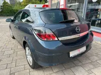 Gebraucht Opel Astra GTC Edition 116 PS (85 kW) 2010 Blau Coupé