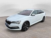 Gebraucht Skoda Superb Style 150 PS (110 kW) 2023 Moonweiss metallic Kombi