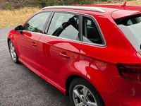 Gebraucht Audi A3 Ambition 150 PS (110 kW) 2015 Rot Limousine