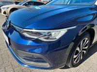 Gebraucht VW Golf VIII Active 150 PS (110 kW) 2022 Blau Limousine