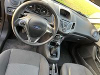 Gebraucht Ford Fiesta Ambiente 60 PS (44 kW) 2015 Schwarz Kleinwagen