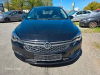 Second-hand Opel Astra Edition 110 CP (80 kW) 2017 Negru Break