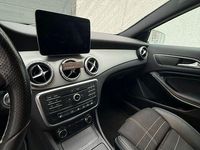 Gebraucht Mercedes GLA200 156 PS (114 kW) 2016 Weiß SUV