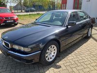 Second-hand BMW 730 184 CP (135 kW) 2000 Negru Berlinǎ