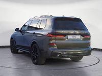 Neu BMW X7 352 PS (258 kW) 2026 Grau SUV