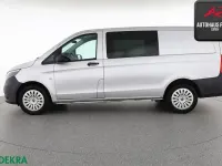 Gebraucht Mercedes Vito 163 PS (119 kW) 2022 Brillantsilber Van