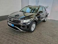 gebraucht VW T-Roc Life 1.0 l TSI 110 PS 6-Gang-Schaltgetriebe