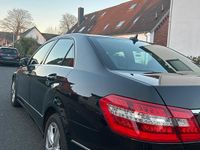 Gebraucht Mercedes E220 170 PS (125 kW) 2010 Schwarz Limousine