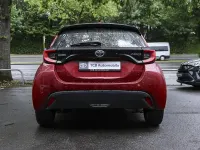 Gebraucht Toyota Yaris Basis 116 PS (85 kW) 2020 Tokiorot perleffekt Kleinwagen
