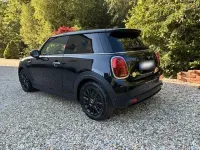 Gebraucht Mini Cooper SE 135 kW (184 PS) 2023 Schwarz Kleinwagen