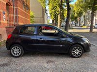 Gebraucht Renault Clio II 75 PS (55 kW) 2007 Schwarz Kleinwagen
