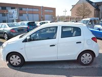 Gebraucht Mitsubishi Space Star Classic Collection 71 PS (52 kW) 2014 Weiß Van / Kleinbus