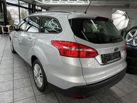 Gebraucht Ford Focus Business Edition 125 PS (91 kW) 2018 Polarsilber metallic Kombi