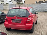 Gebraucht Mercedes A150 95 PS (69 kW) 2008 Rot Kleinwagen