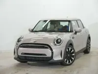 Gebraucht Mini Cooper Classic 136 PS (100 kW) 2021 Rooftop grey metallic Kleinwagen