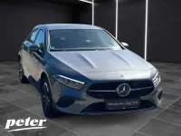 Gebraucht Mercedes A250 Advanced 218 PS (160 kW) 2025 Metalliclack mountaingrau Limousine