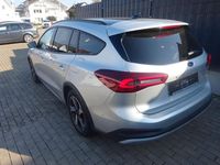Gebraucht Ford Focus Active X 155 PS (114 kW) 2023 Silber Kombi