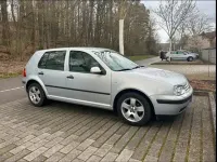 Second-hand VW Golf IV 101 CP (74 kW) 2000 Argintiu Hatchback