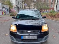 Gebraucht Ford Fiesta 60 PS (44 kW) 2006 Schwarz Kleinwagen