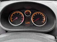 Używany Opel Corsa Innovation 87 KM (63 kW) 2011 Biały Hatchback