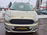Gebraucht Ford Tourneo Courier Titanium 101 PS (74 kW) 2017 Titangrau metallic Van / Kleinbus