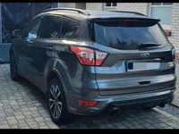 Gebraucht Ford Kuga ST-Line 150 PS (110 kW) 2018 Grau SUV