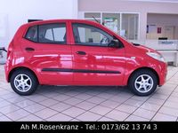 Gebraucht Hyundai i10 69 PS (50 kW) 2013 Rot Kleinwagen
