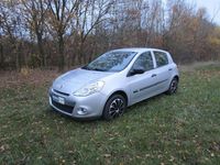 Gebraucht Renault Clio II Expression 75 PS (55 kW) 2009 Platingrau Kleinwagen