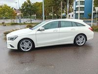 Gebraucht Mercedes CLA180 Shooting Brake 122 PS (89 kW) 2016 Weiß Kombi