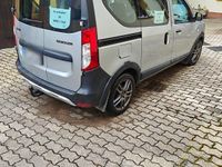 Gebraucht Dacia Dokker Stepway 95 PS (69 kW) 2020 Grau Van / Kleinbus