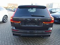 Gebraucht Volvo XC60 Plus 250 PS (183 kW) 2025 Grau SUV