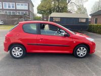 gebraucht Peugeot 206+ 206+ plus TÜV Neu