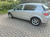 Gebraucht Opel Astra Edition 125 PS (91 kW) 2006 Silber Limousine