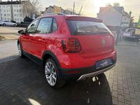Gebraucht VW Polo Cross 110 PS (80 kW) 2016 Flashrot Kleinwagen